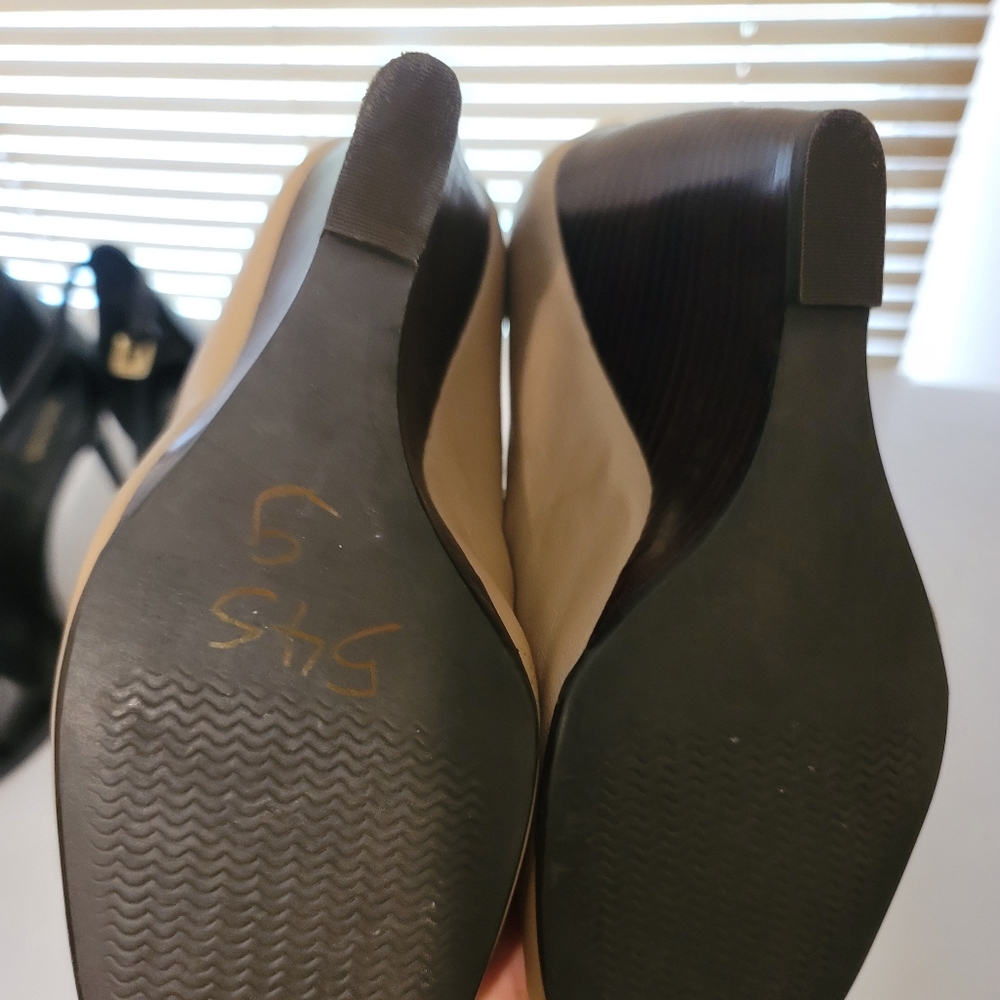 Shoes - Picture 4 of 4